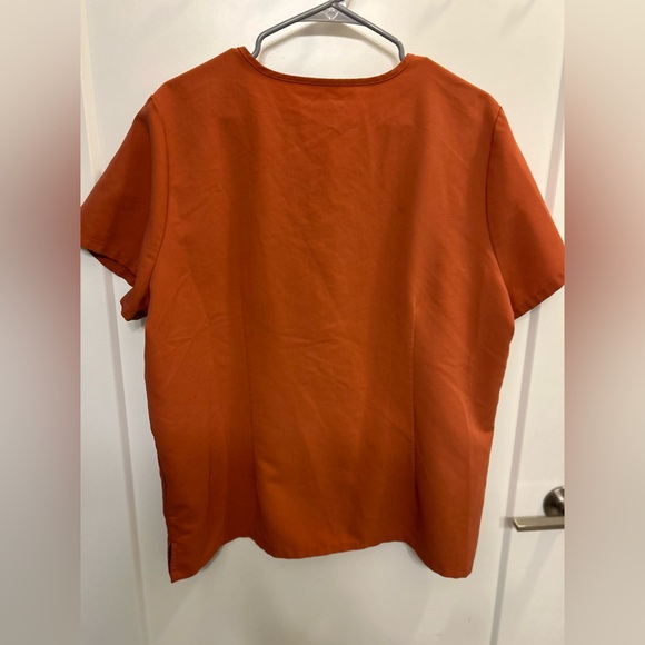 Figs Technical Collection Catarina Burnt Orange Scrub Top - Picture 8 of 9